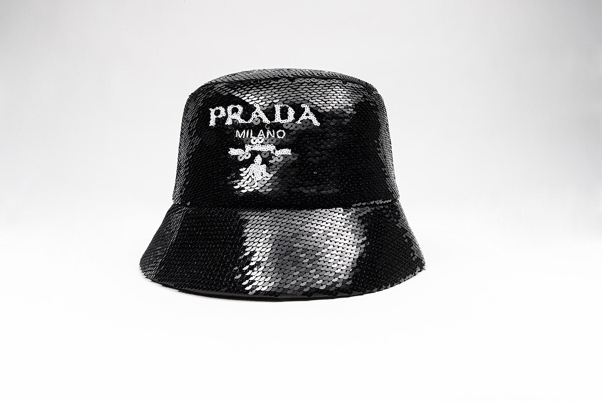 Prada亮片漁夫帽，NT$38,000