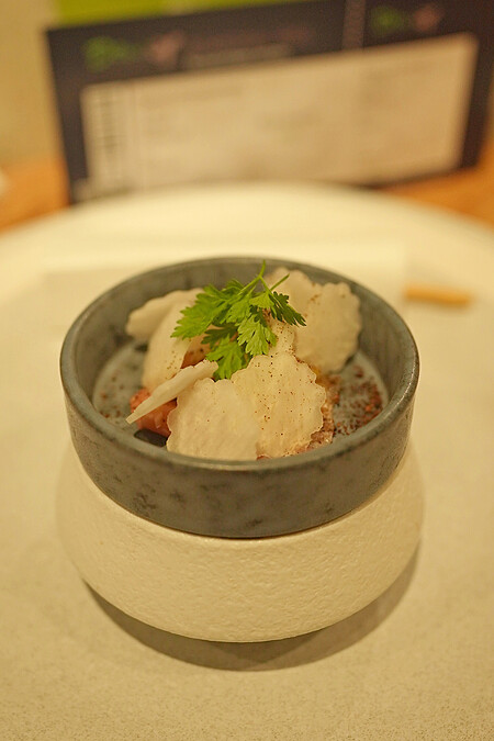 辛香料豐盈的湯品。