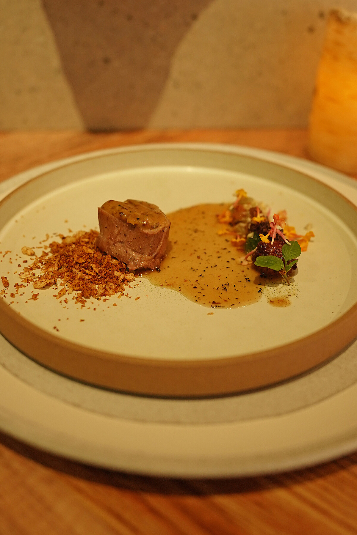 口感奇趣的肉料理。