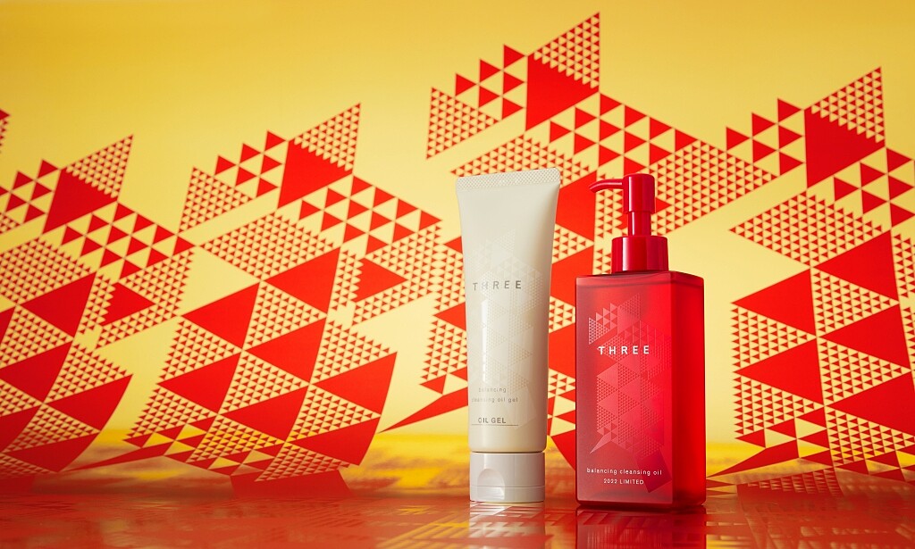THREE 首次推出海外限定版-平衡潔膚寅虎好年限量版，2021年12月22日上市。