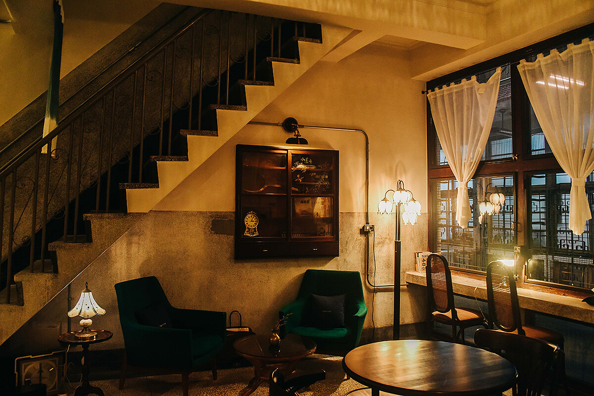 銀座聚場 Caf&eacute;。