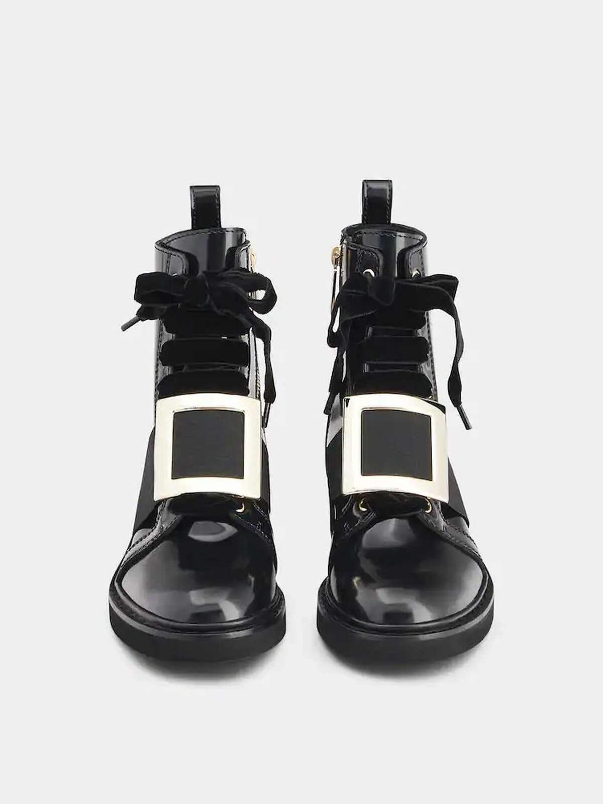 Roger Vivier Viv' Rangers金屬釦踝靴，NT49,600