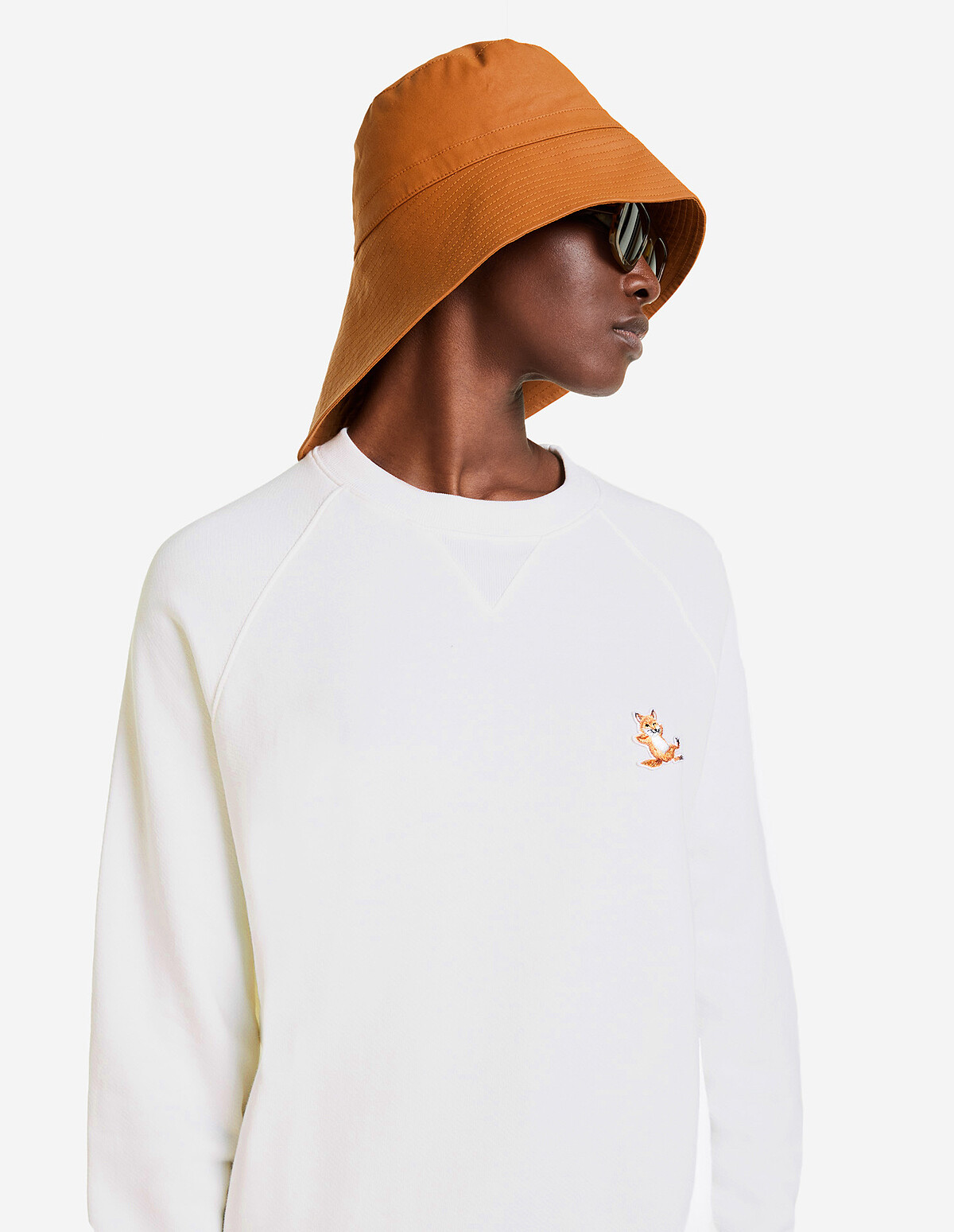 MAISON KITSUNE CHILLAX FOX 大學衫，NT7,580