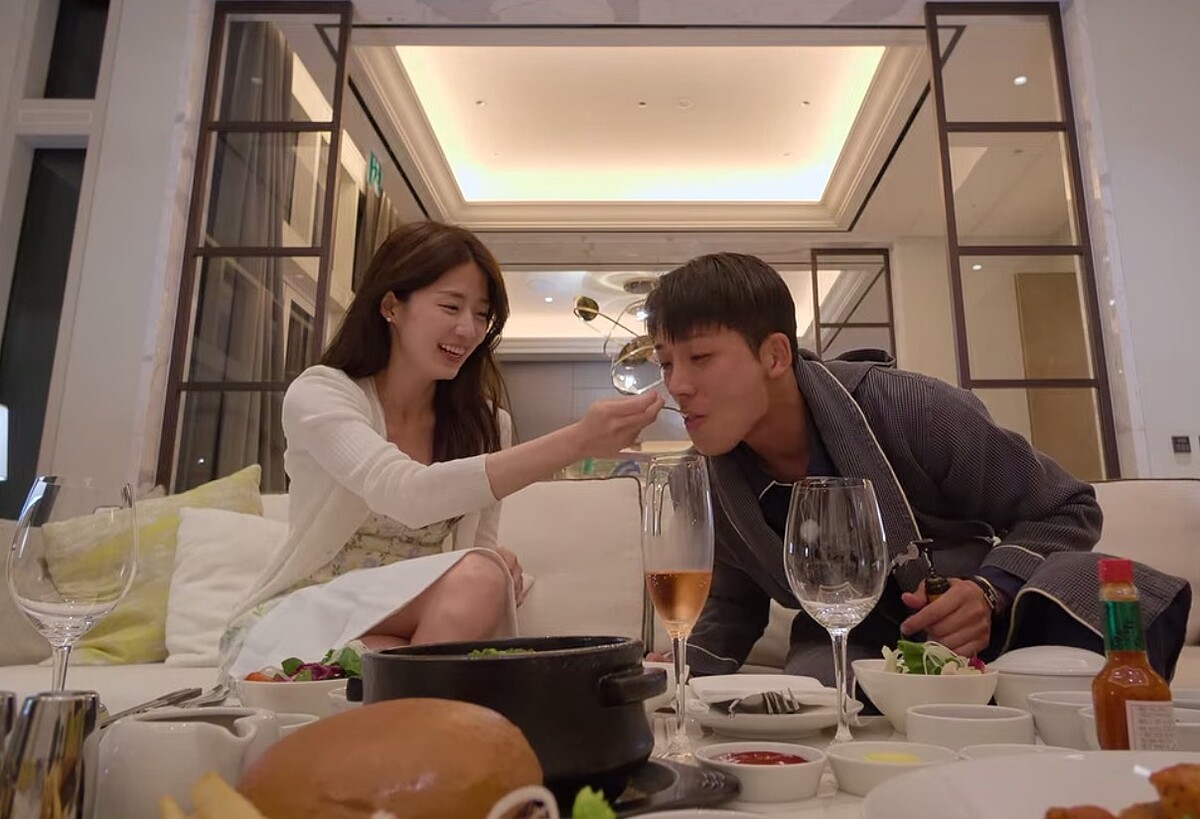 文世勳與申芝燕首次前往天堂島