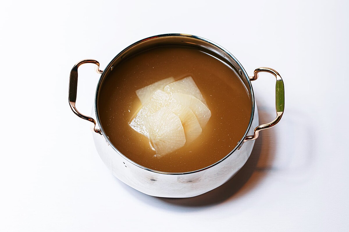 大根牛骨湯還能成為牛肉麵湯底。