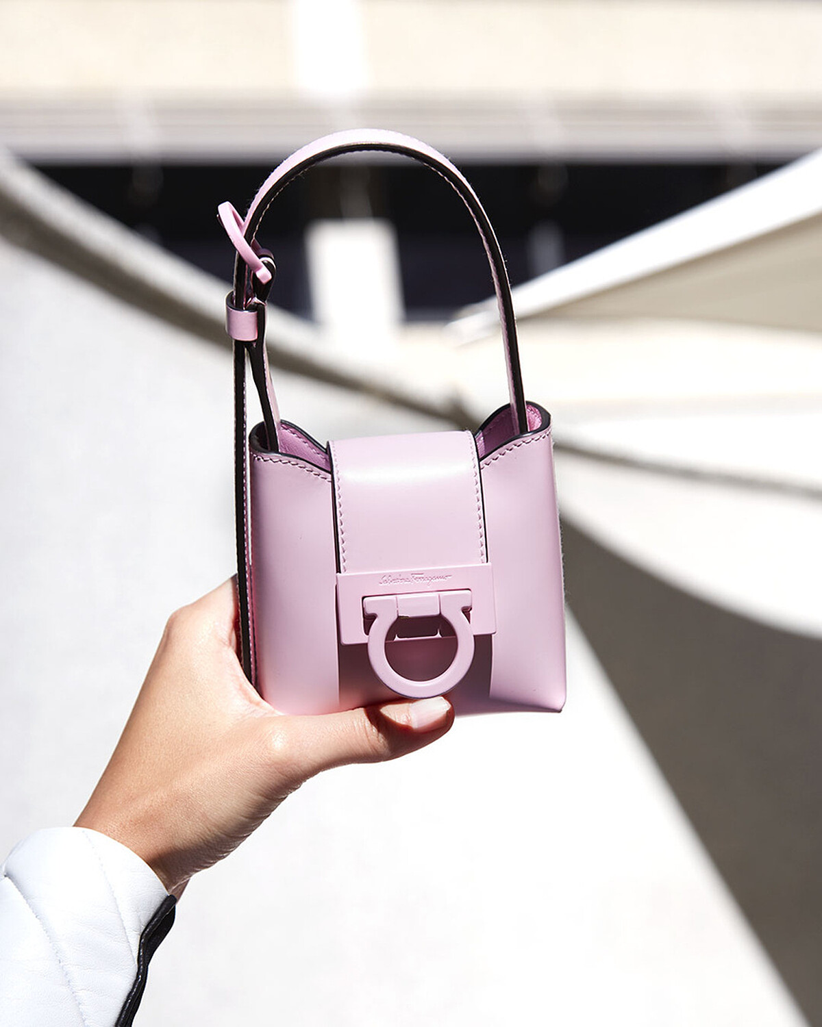 Salvatore Ferragamo Nano Trifolio，售價NT$26,900