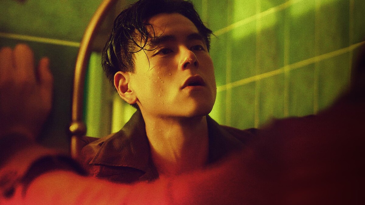 彭于晏飾演風流成性的少爺喬琪喬,婚後依然故我