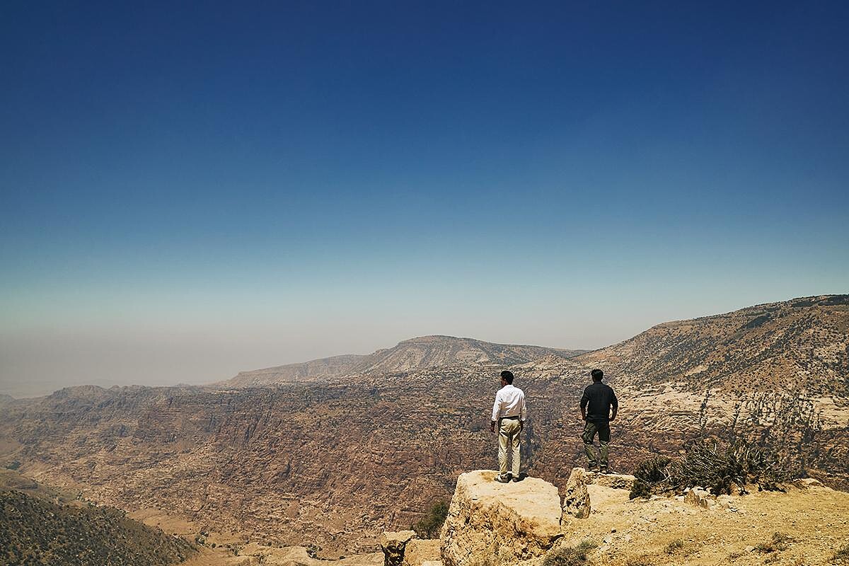 玄彬 、黃晸玟 《交涉》首張劇照