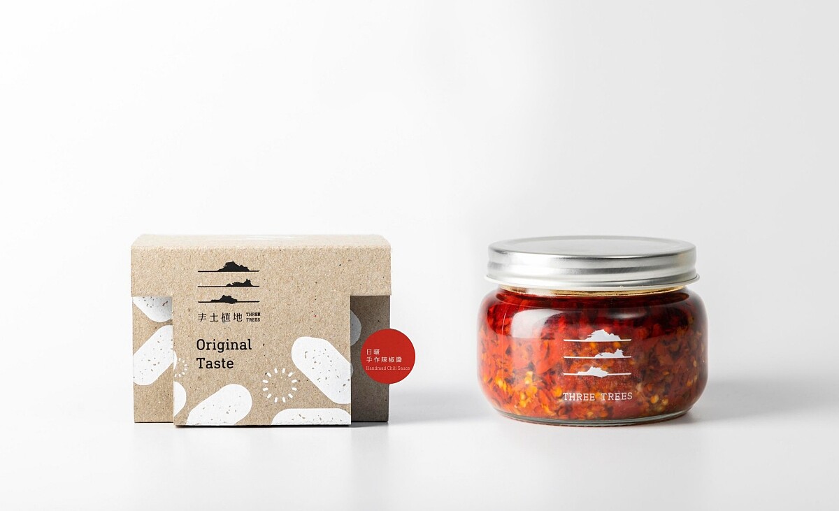 丰土植地辣椒醬。