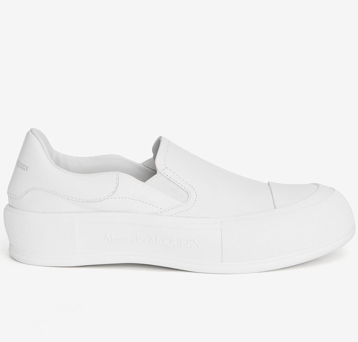 Alexander McQueen 厚底懶人鞋，NT16,850。