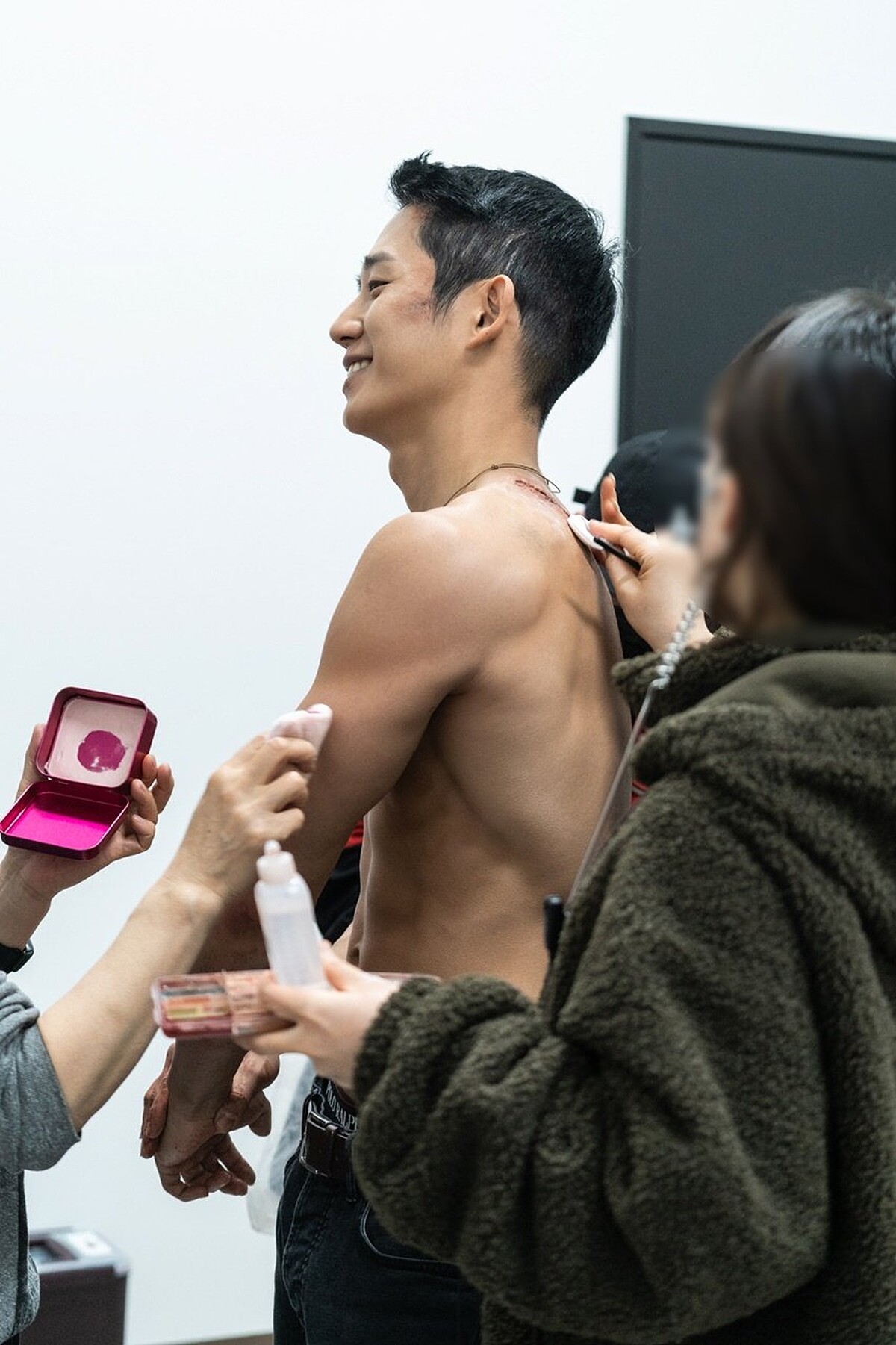 丁海寅為林守護一角曬黑加強鍛鍊身材