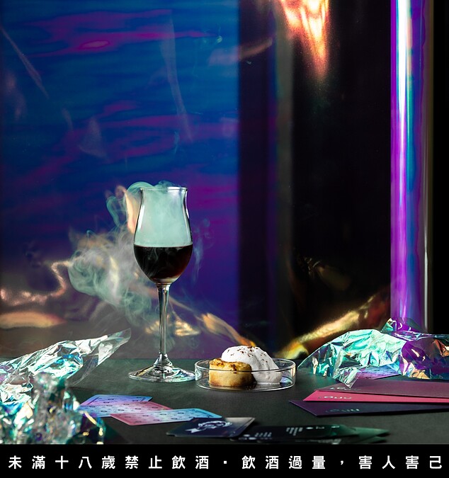 發酵豆腐奶油 baba 蛋糕 X 特製波特酒。