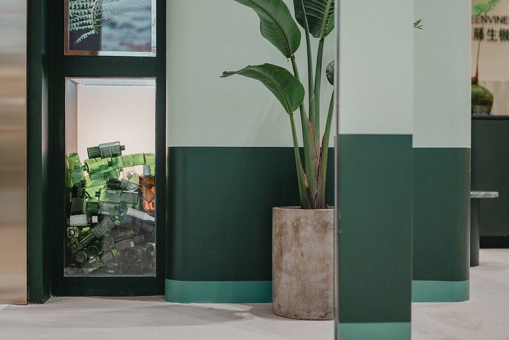 綠藤生機遠百竹北店首度推出不限品牌空瓶回收。