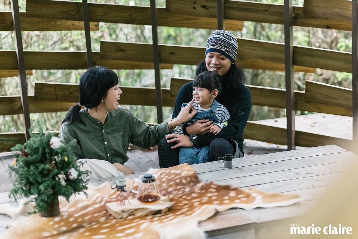蔡昇達（阿達）與太太林貞余（娃娃）、女兒蔡朵棠（朵朵）