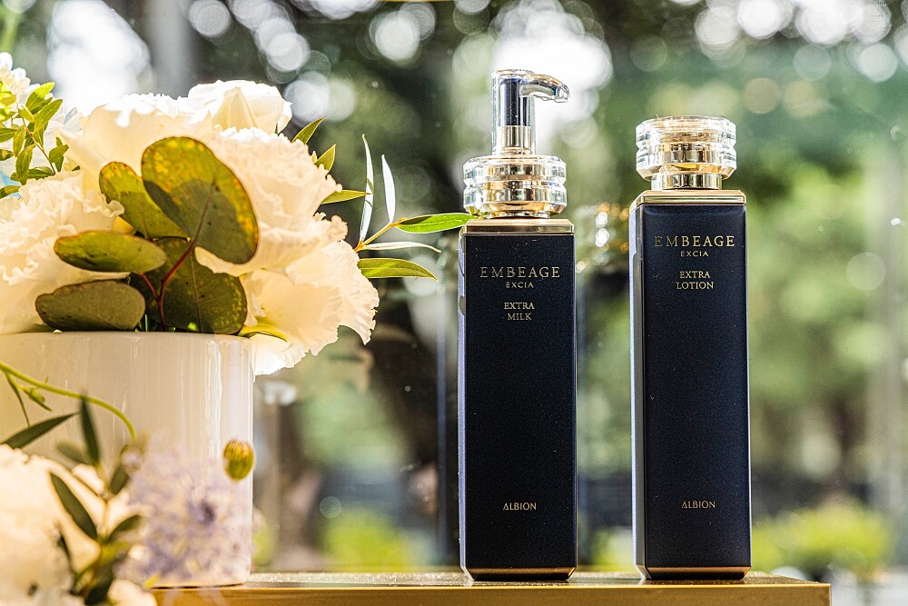 ALBION妃思雅晶湛永恆系列2022新品-妃思雅晶湛永恆藍鑽滲透乳、妃思雅晶湛永恆藍鑽活化液。