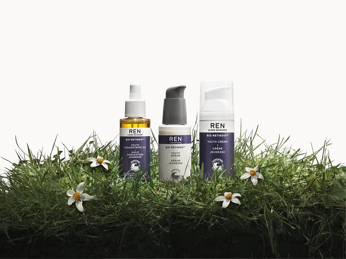 REN 2022全新推出超臨界植萃類A臉部保養系列,以「巴西咸豐草」為貫穿系列的關鍵成份(圖片提供/1010/HOPE)。