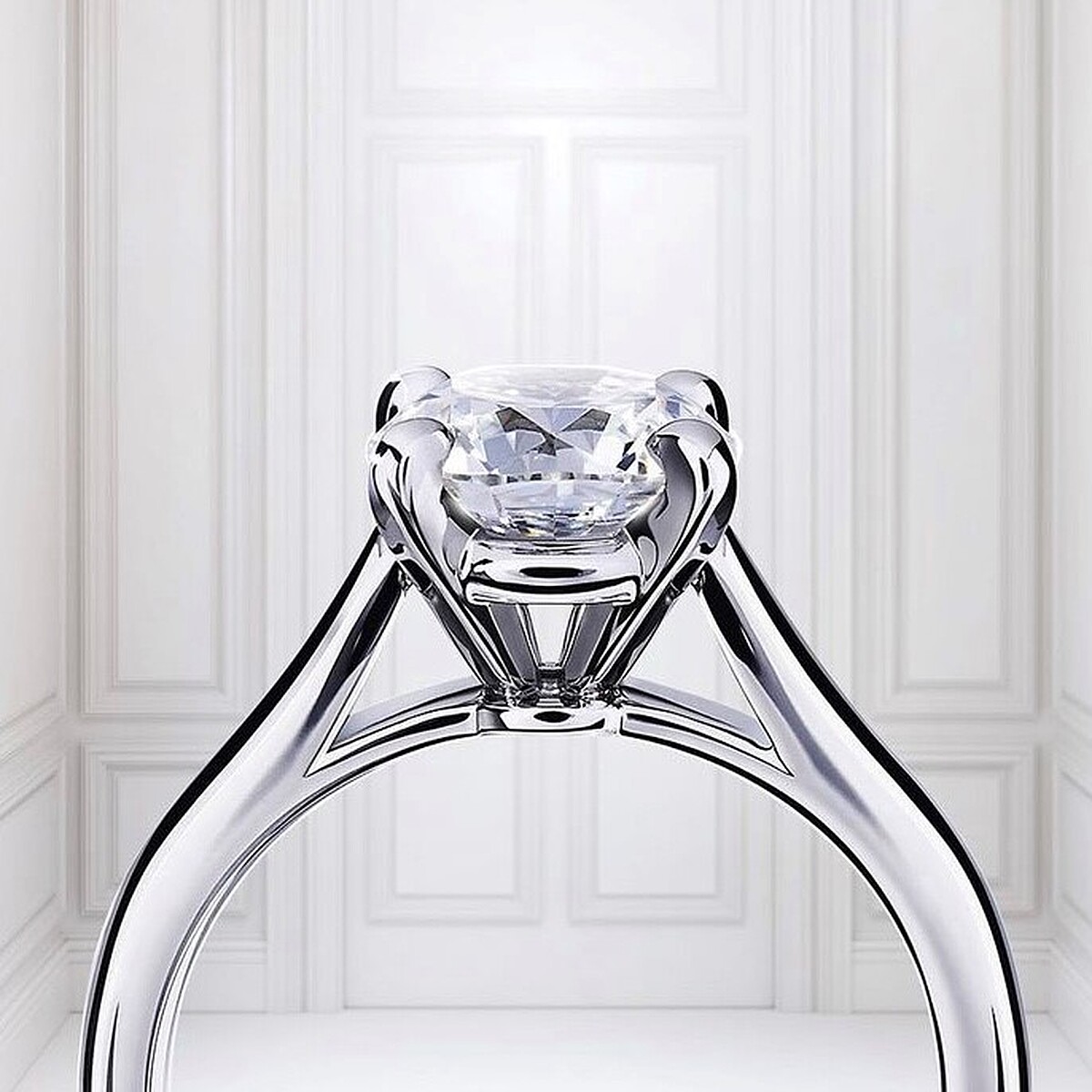 卡地亞經典鑽戒