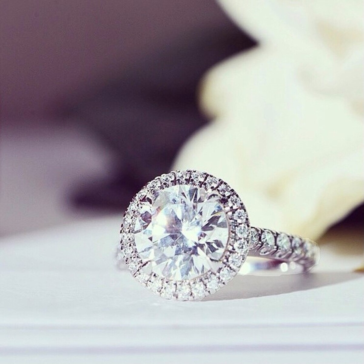 卡地亞經典鑽戒