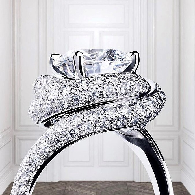 卡地亞經典鑽戒