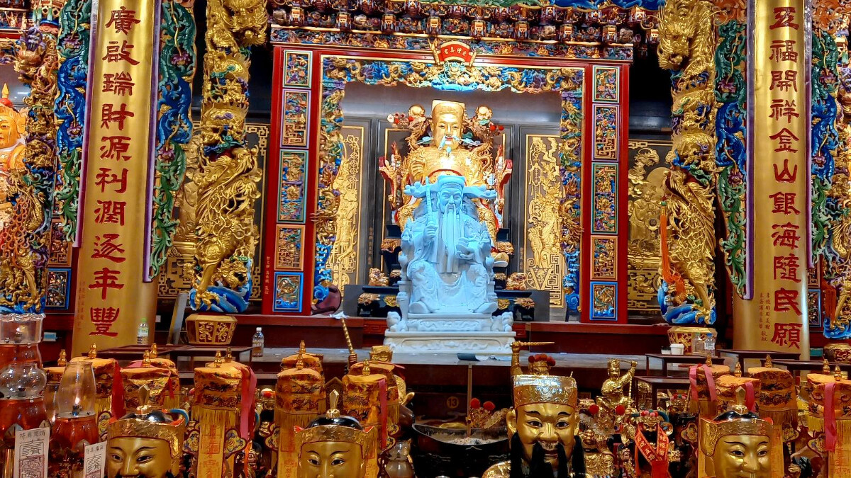 ▲五路財神。（圖／翻攝自石碇五路財神廟Facebook粉絲專頁）