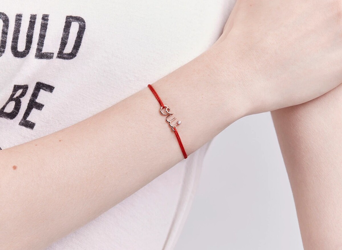 Dior 迪奧 Oui系列18K玫瑰金、鑽石和紅色束帶手鏈 價格NT$30,400