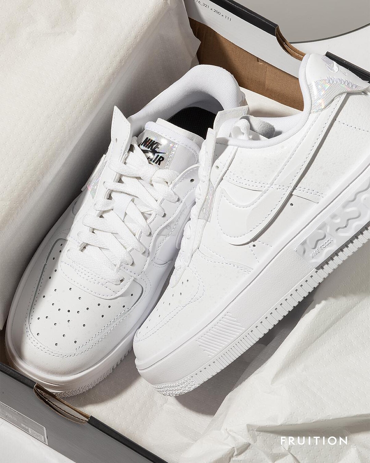 Nike AIR FORCE 1 FONTANKA，NT4,000