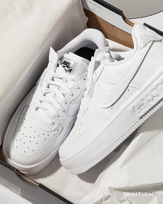 Nike AIR FORCE 1 FONTANKA，NT4,000