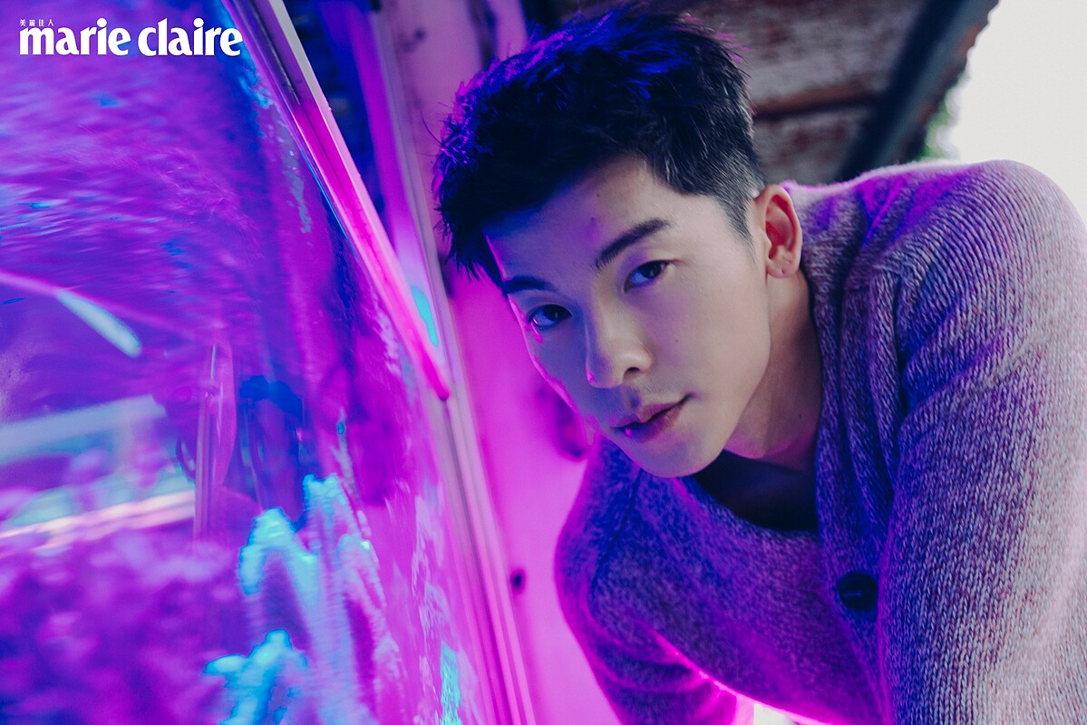  粉灰色喀什米爾材質開襟衫，Hermes。