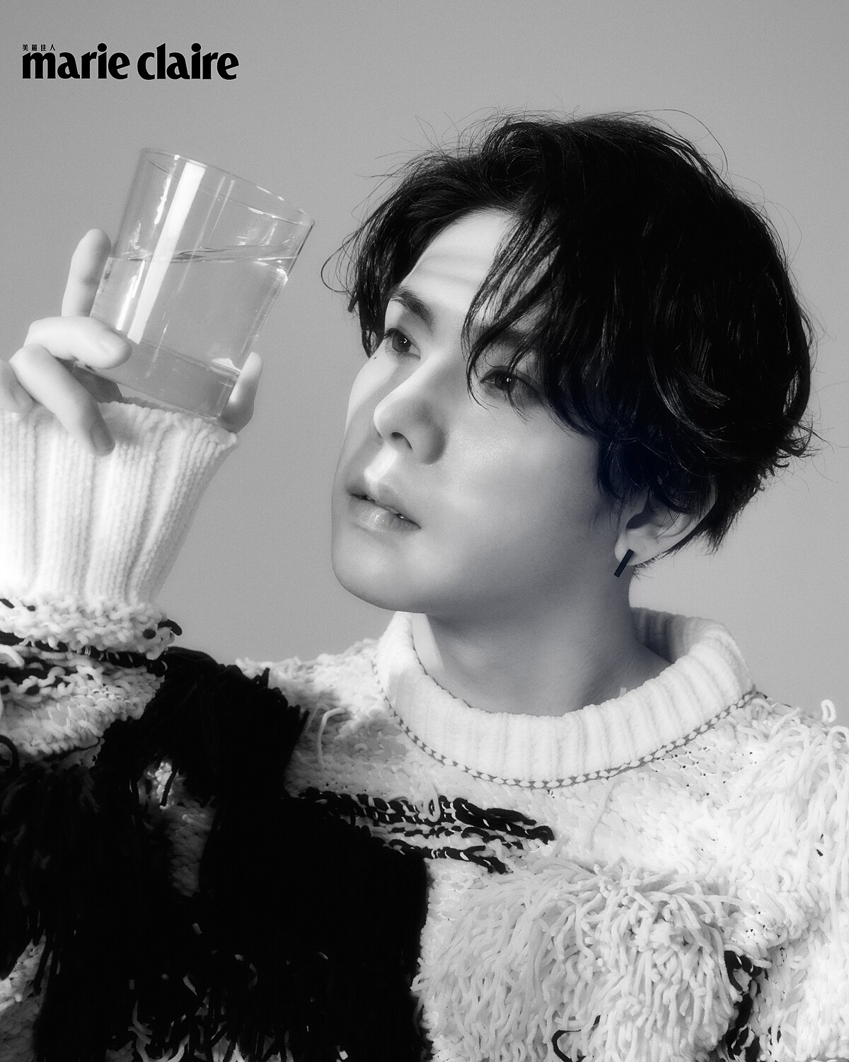 三色手工針織流蘇毛衣，Bottega Veneta。