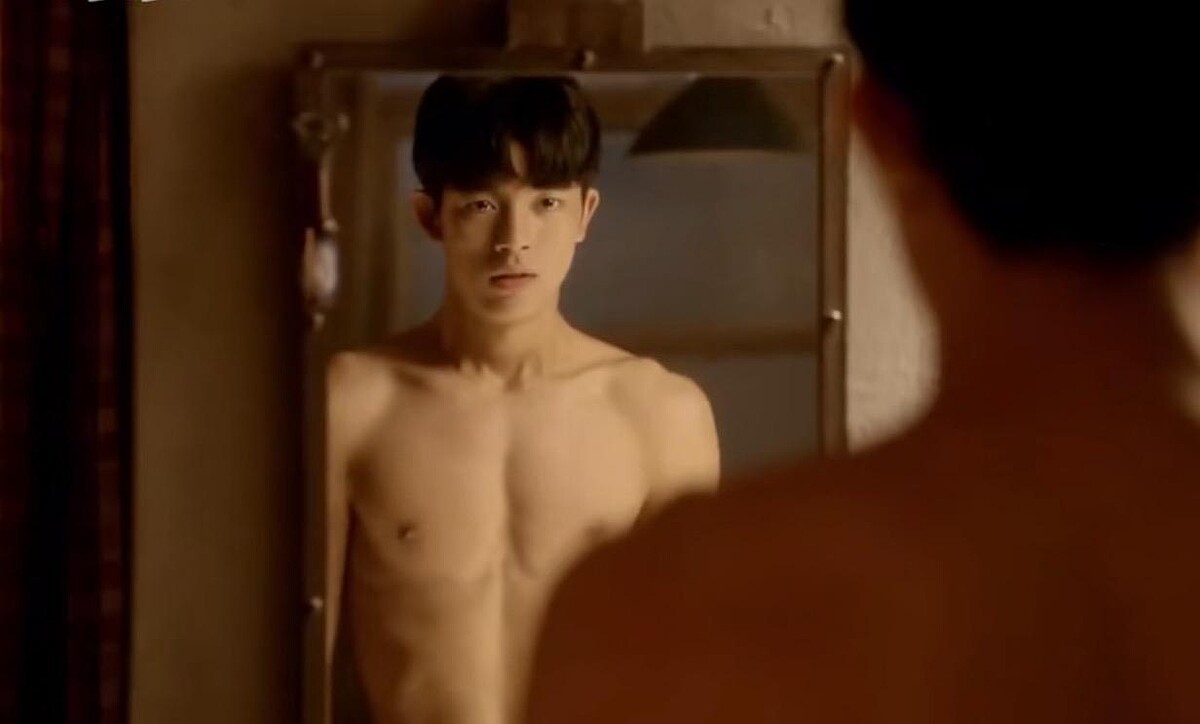 羅門帥氣精實身材《殭屍校園》