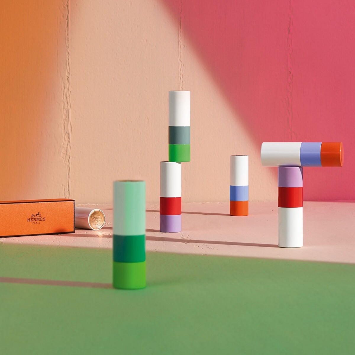 Hermes愛馬仕Rouge Hermès唇妝系列2022春夏限量版形象圖。