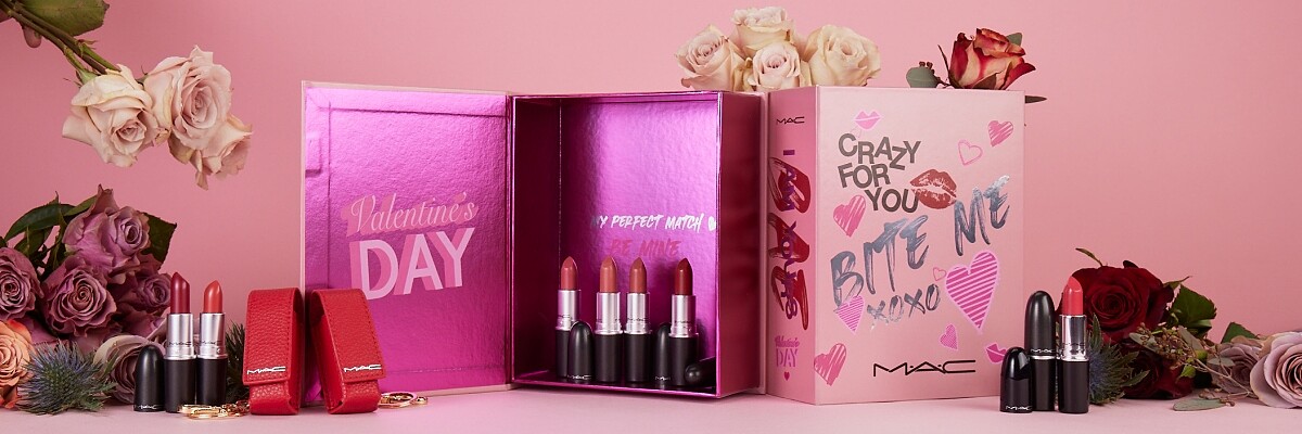 M.A.C 2022情人節脫單學院放閃指定參考書活動。