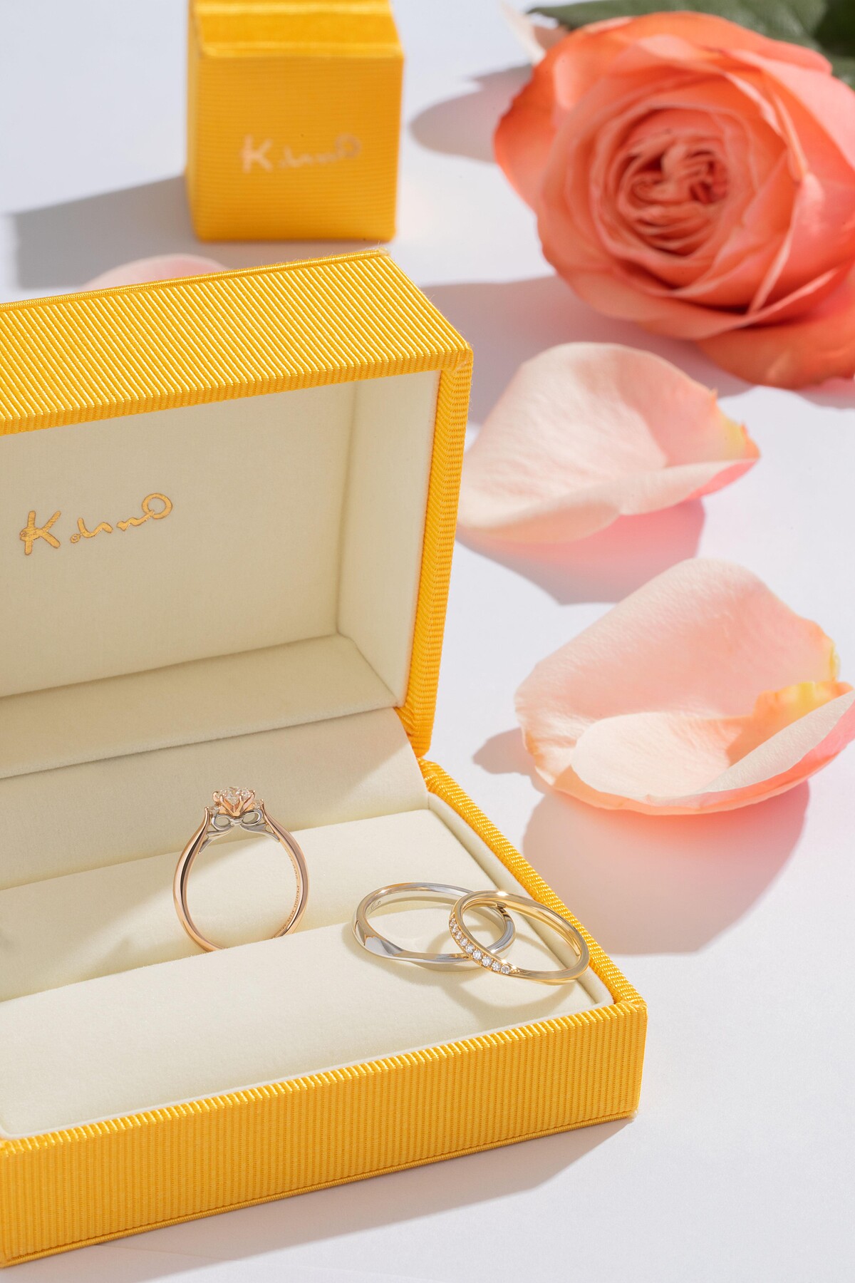 K.UNO Ribbon系列訂婚鑽戒&結婚對戒