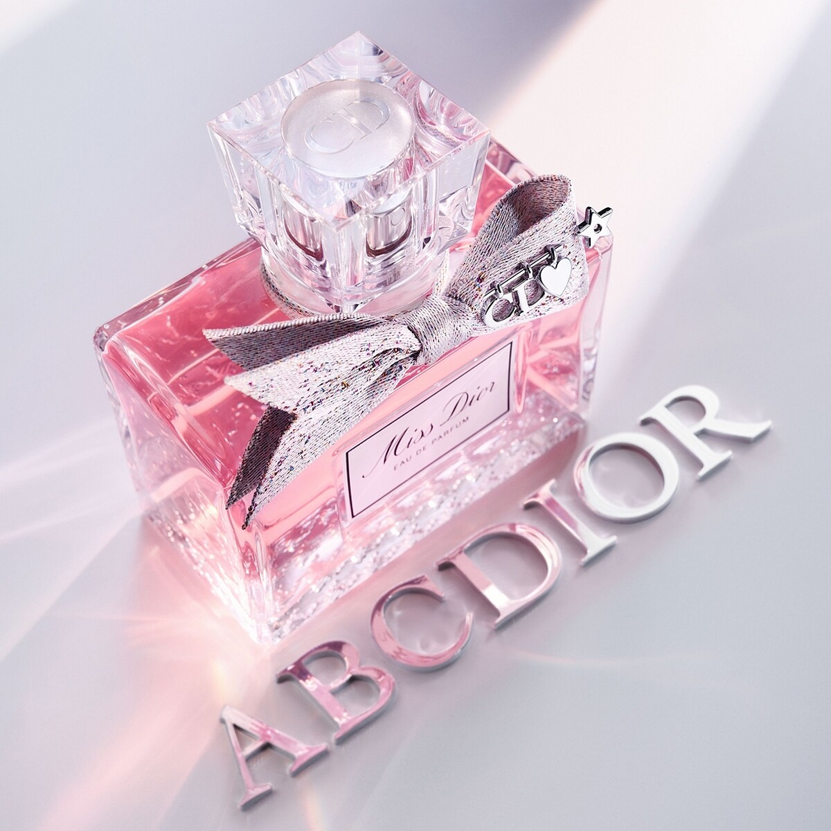 Dior迪奧Miss Dior香氛My ABCDior情境圖。