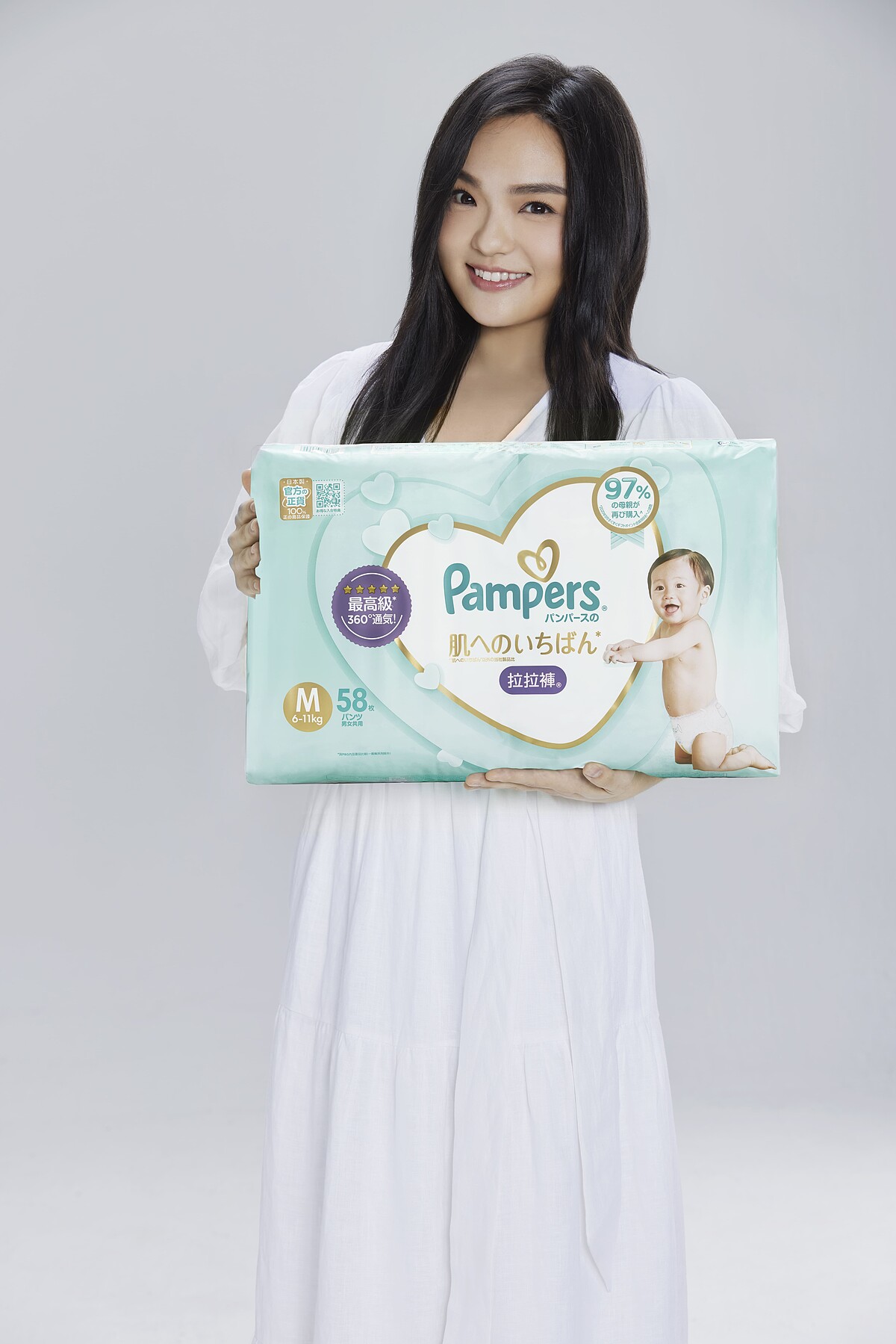 徐佳瑩分享幫寶適一級幫拉拉褲穿脫便利，透氣材質和彈力貼身腰圍更能讓寶寶舒適自在地活動，直呼世界末日到了也要帶上！