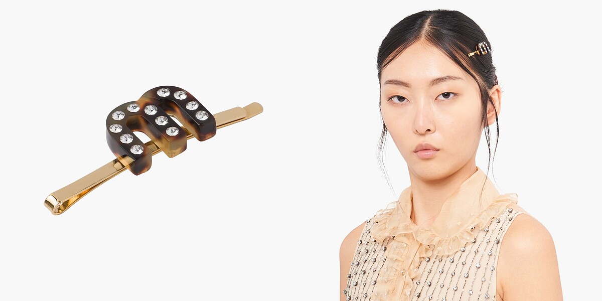 Miu Miu M字髮夾，NT$9,000