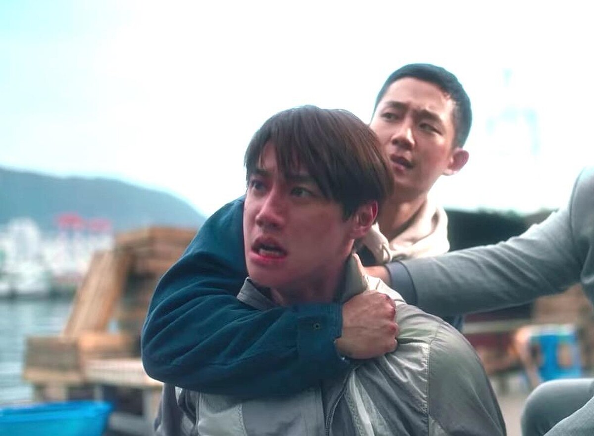 李濬榮曾演出《D.P》