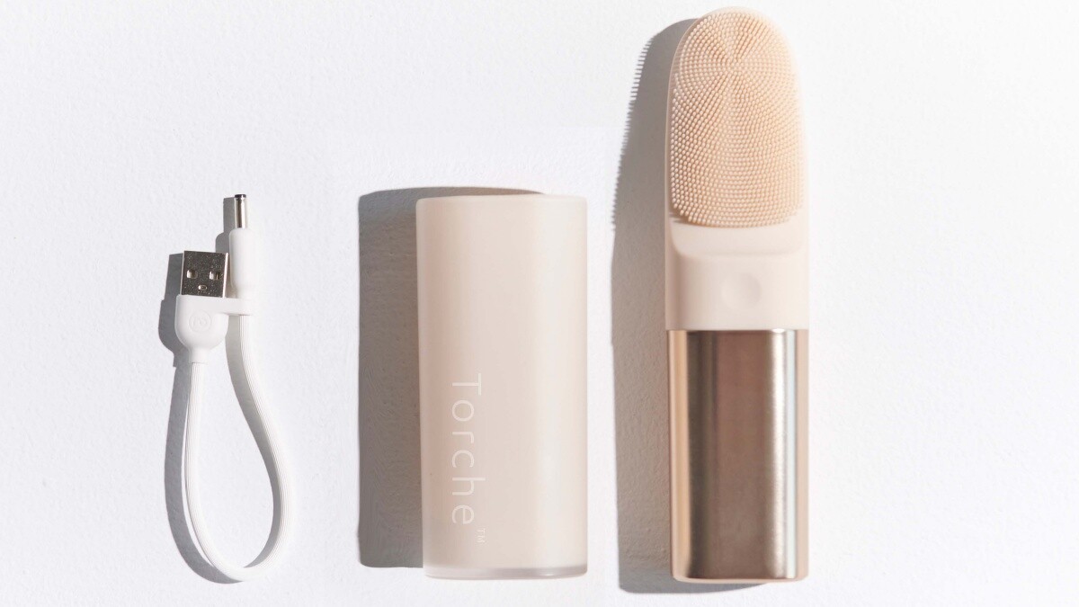 NUEVA Torche&trade; 超溫感三效音波洗臉儀，NT7290