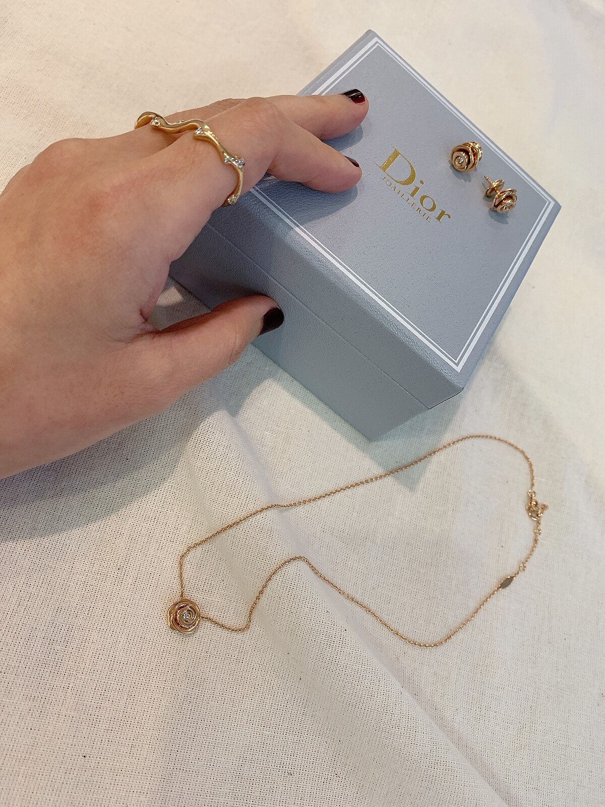 2022全新Rose Dior Couture玫瑰珠寶項鍊與耳環 + Bois de Rose指間戒