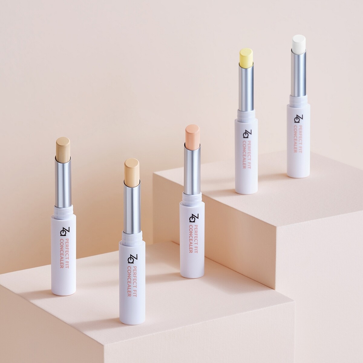 Za超磁久全能遮瑕筆情境。