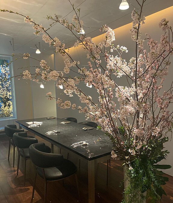 Été位於澀谷區代代木站民宅區內。