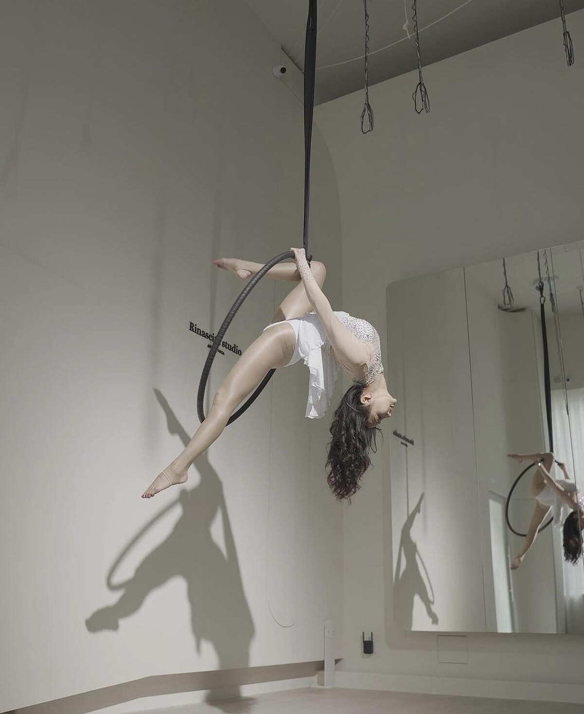 創辦人Amber 空中環演出