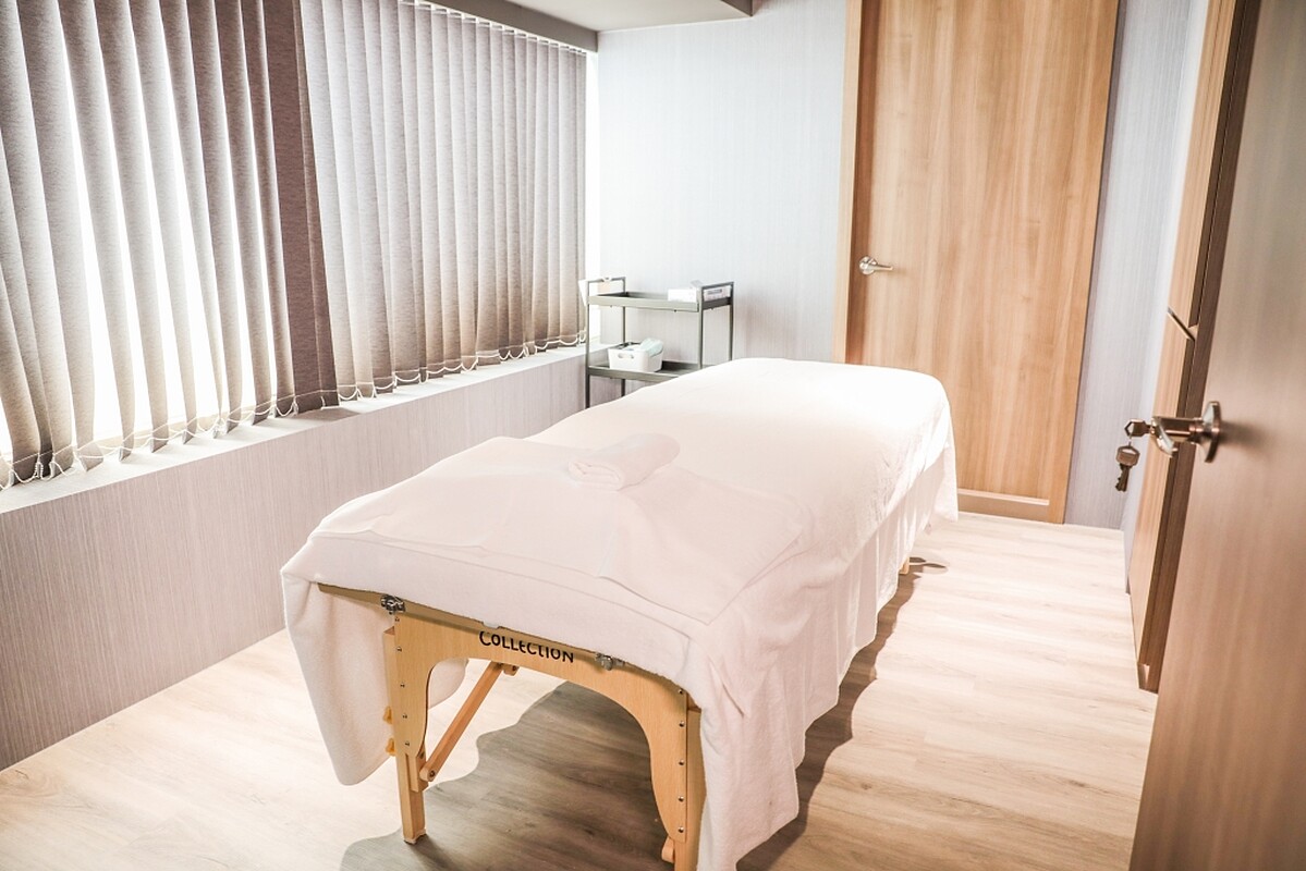 悠美Revive Spa概念店單人房。房間皆附獨立沐浴空間。