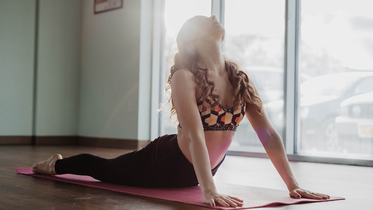 每天10分鐘 6組仿生爬行基礎核心訓練 誠意回收造成妳不悅的脂肪！