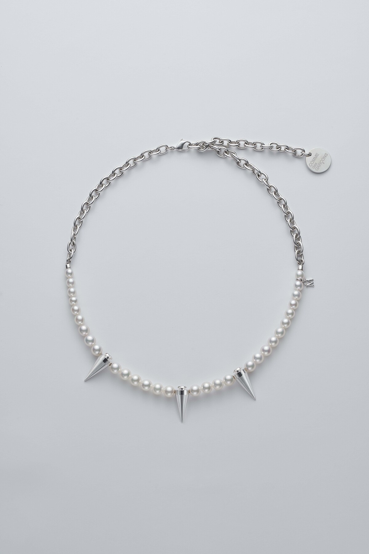 MIKIMOTO COMME des GAR&Ccedil;ONS聯名珍珠項鍊 &ndash; 鉚釘裝飾款