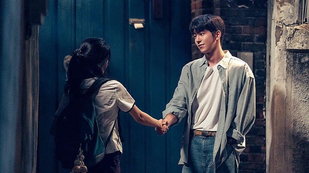 「愛」不是一天、兩天的慶祝,是生氣的時候,仍會擔心妳沒有帶傘、會不會回不了家。