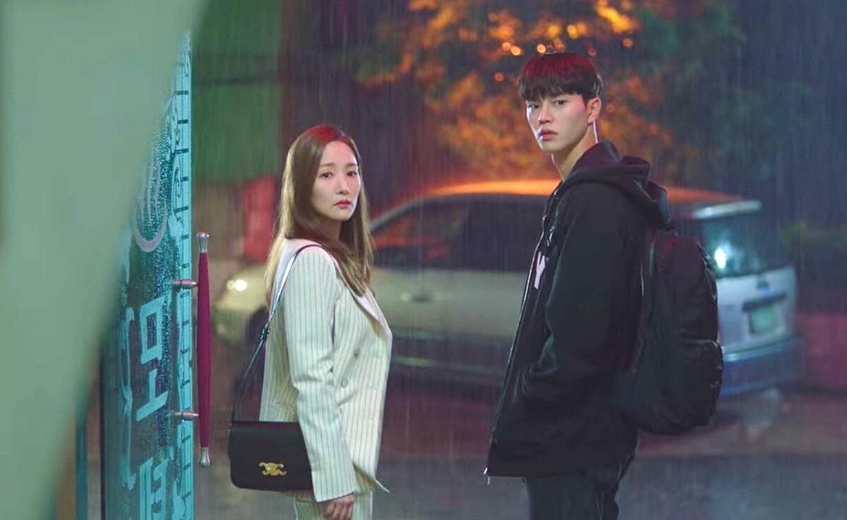 《氣象廳的人們》夏京與時雨有著相同過往