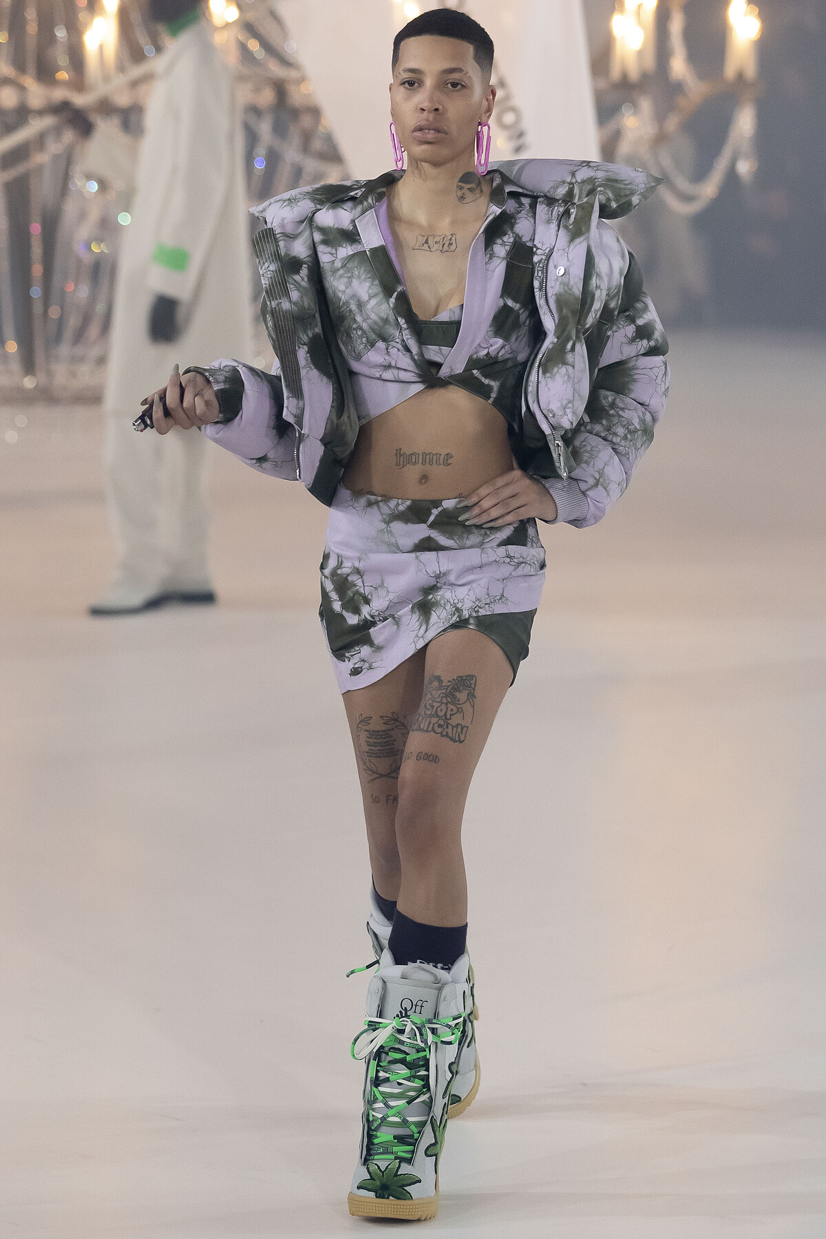 Off-White 2022秋冬女裝系列