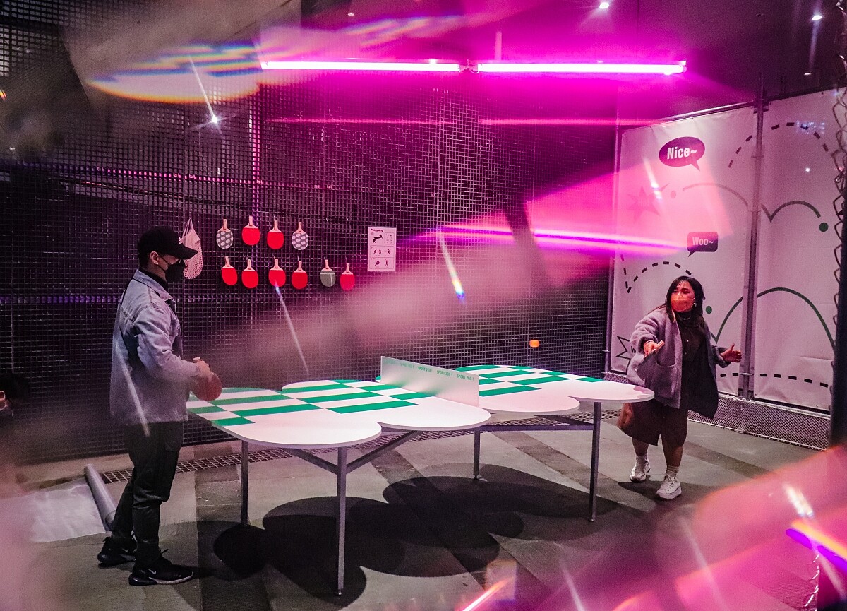 夜晚的兵乓球區域。