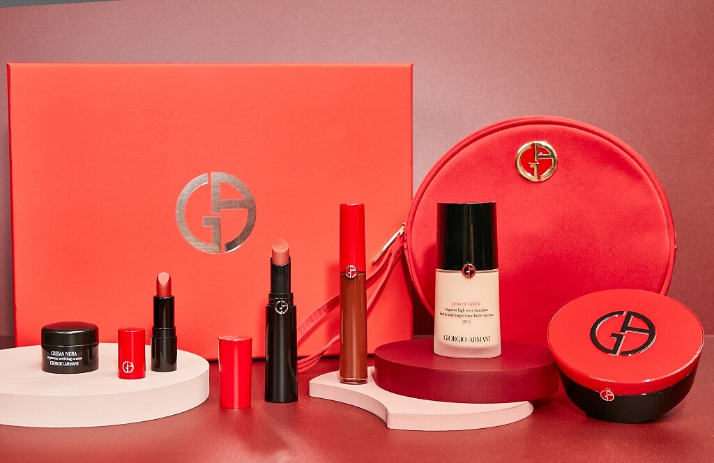 Giorgio Armani 2022亞曼尼奢寵女王訂製禮盒。